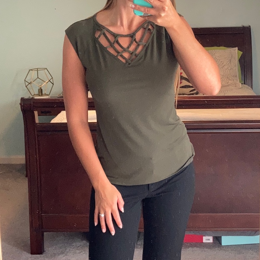 Olive green strappy  blouse - Picture 4 of 5